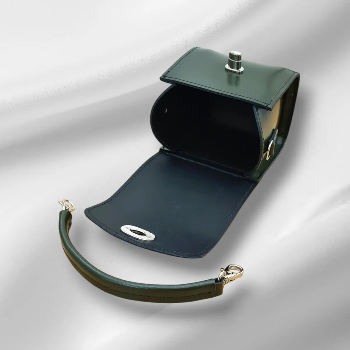 Zatchels Bauble Handmade High Shine Leather Handbag - Black><noscript><img width=