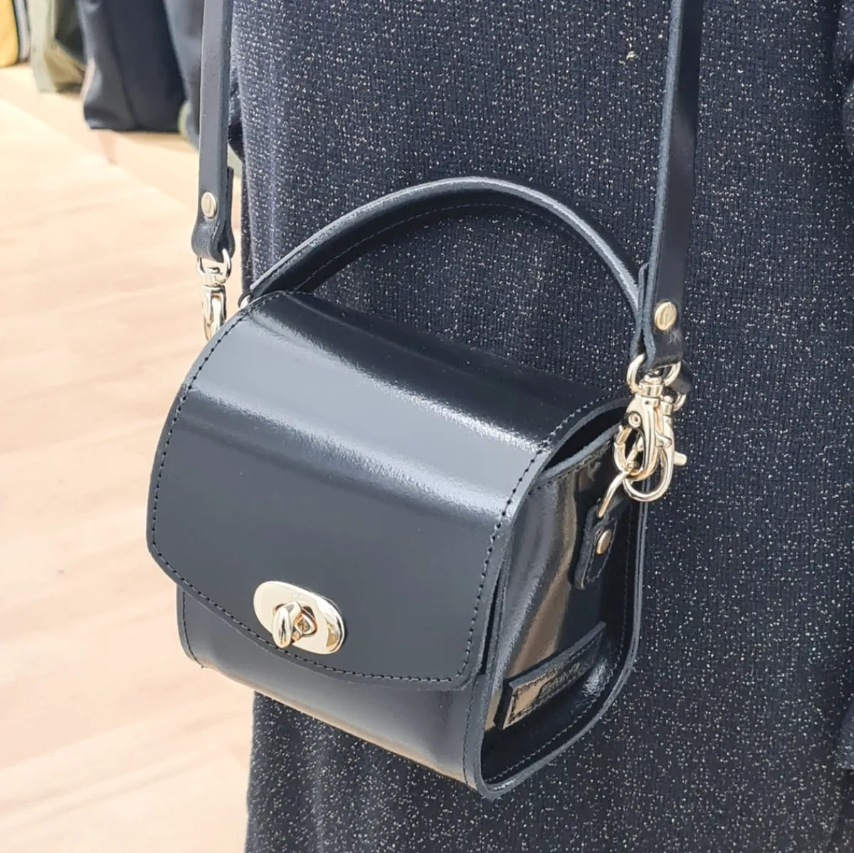 Zatchels Bauble Handmade High Shine Leather Handbag - Black><noscript><img width=