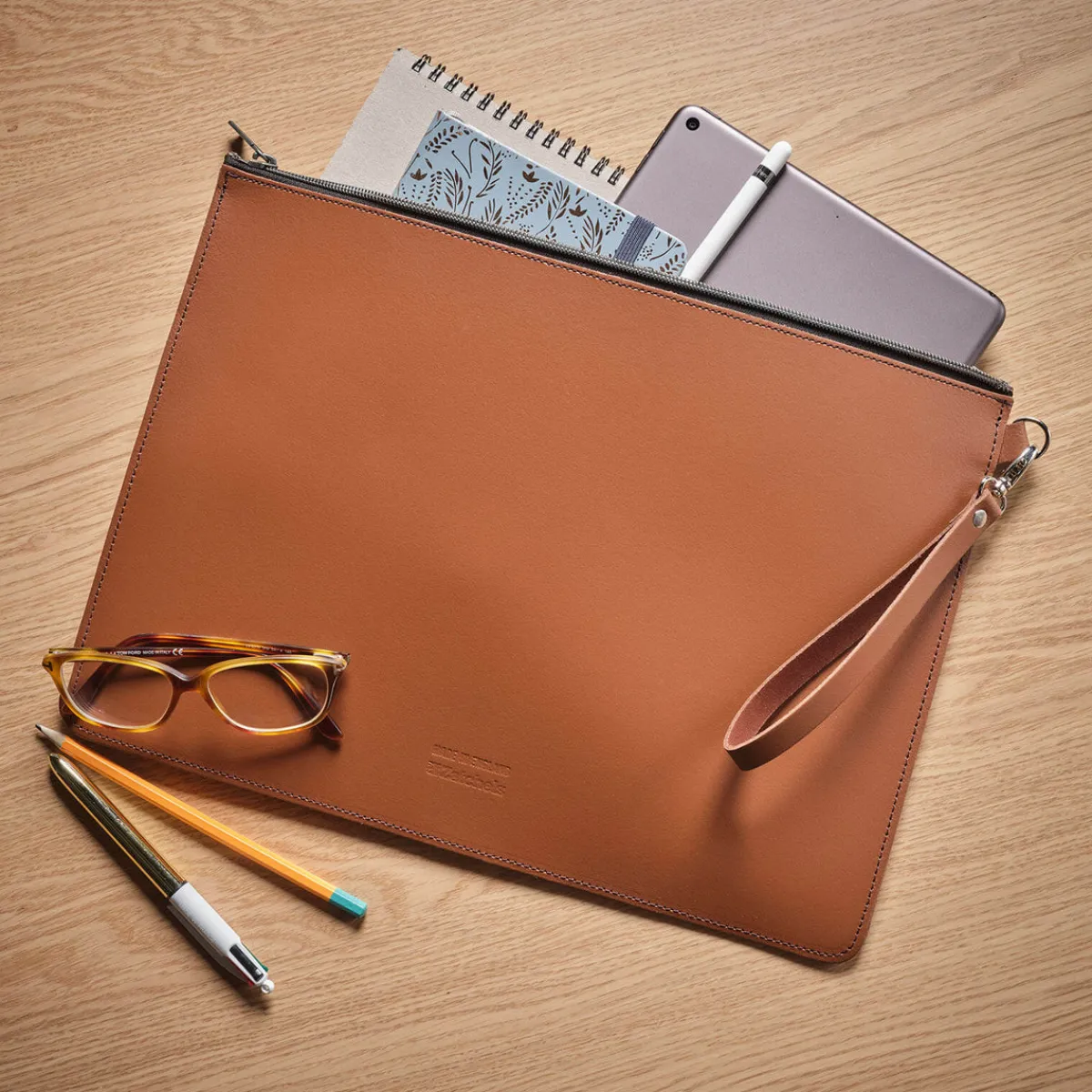 Zatchels Handmade Leather Folio Case - Chestnut><noscript><img width=