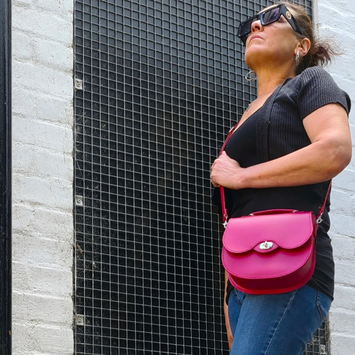 Zatchels Handmade Leather Twist Lock Saddle Bag - Magenta><noscript><img width=