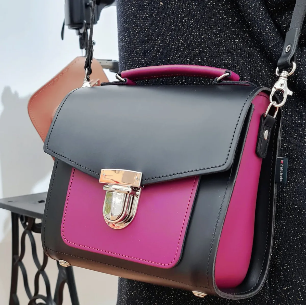 Zatchels Handmade Leather Two Tone Sugarcube Handbag Black - Magenta><noscript><img width=