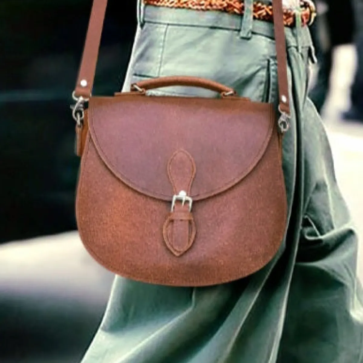 Zatchels Handmade Tannery Leather Saddle Bag - Tan><noscript><img width=