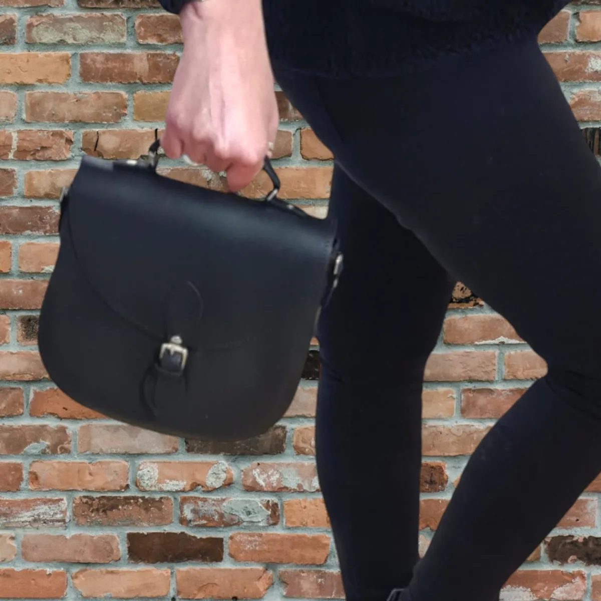 Zatchels Handmade Tannery Leather Saddle Bag - Black><noscript><img width=