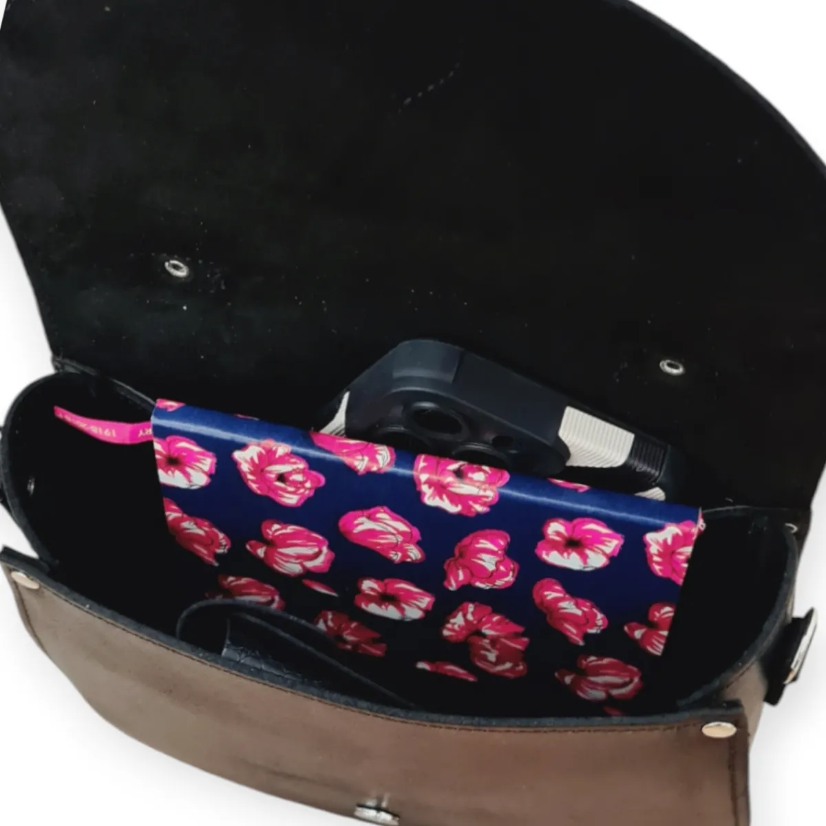 Zatchels Handmade Tannery Leather Saddle Bag - Black><noscript><img width=