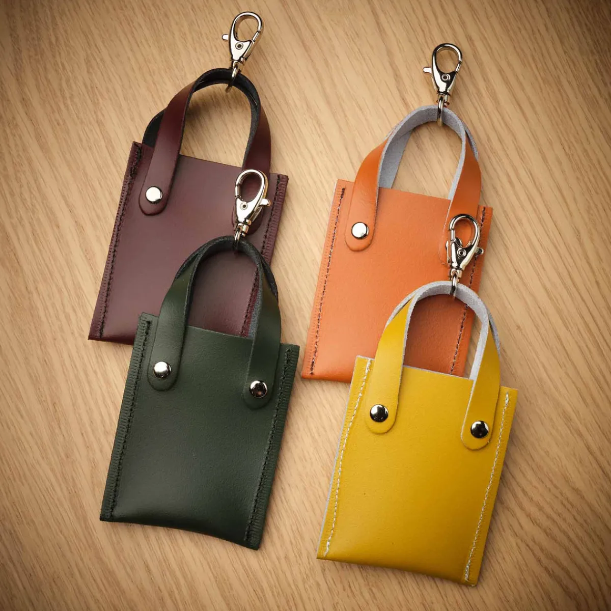 Zatchels Mini tote bag charm - Burnt Orange><noscript><img width=