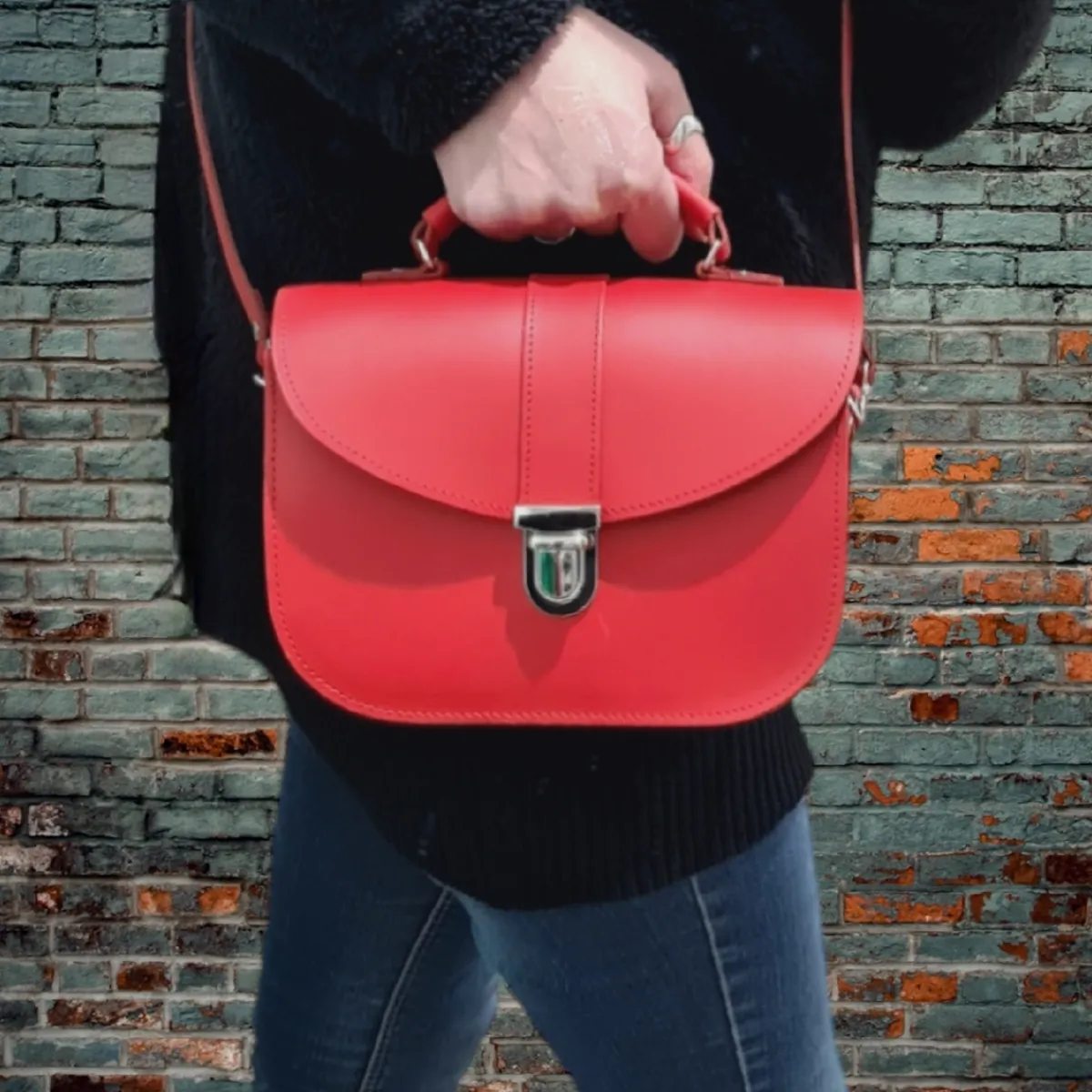 Zatchels Olympia Handmade Leather Bag - Pillar Box Red><noscript><img width=